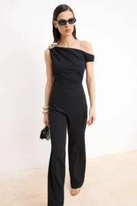 TRENDYOLMİLLA Black Asymmetric Yaka Weaving Jumpsuit - Image 2