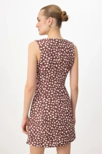 TRENDYOLMİLLA Brown-Multicolored Plain A Cut Short / Mini Weaving Dress - Image 4