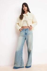 TRENDYOLMİLLA Beige Pocket Detail Regular DENIM Jacket - Image 2