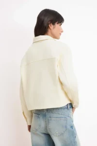 TRENDYOLMİLLA Beige Pocket Detail Regular DENIM Jacket - Image 4
