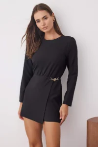 TRENDYOLMİLLA Black Accessory Detailed Mini Weaving Jumpsuit - Image 3