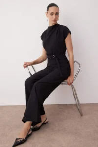 TRENDYOLMİLLA Black Arched Wide Leg Off-Shoulder Neck Jumpsuit