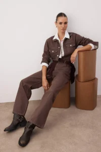 TRENDYOLMİLLA Brown Shirt Collar buttoned with pocket DENIM Jumpsuit - Image 2
