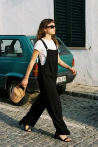TRENDYOLMİLLA Black gilet Form linen look Plenty of Hem Weaving Jumpsuit