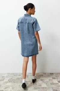 TRENDYOLMİLLA Mavi Pocket Detail Oversized Mini denim Shirt Dress - Image 6