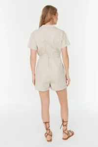 TRENDYOLMİLLA Stone Binding Detailed Gabardine Super Mini Weaving Jumpsuit - Image 7