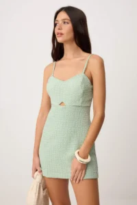 TRENDYOLMİLLA Green Checkered Pencere Detailed Sleeveless Mini Weaving Jumpsuit - Image 2