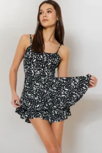 TRENDYOLMİLLA Black Sleeveless with flywheel OF shorts Mini Knitting Jumpsuit