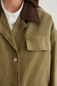 TRENDYOLMİLLA Khaki Contrast Ribbed Collar Pocket Cover Detailed Oversized DENIM Shirt Jacket - Image 4