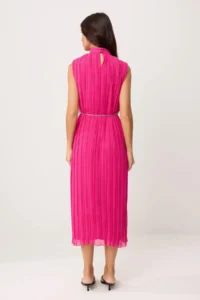 TRENDYOLMİLLA Fuchsia Arched Plain Plain Cut pleated Midi  Weaving Dress - Image 4
