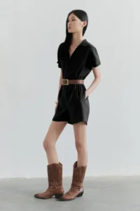 TRENDYOLMİLLA Black Elastic Waist Zipper Detailed Mini Weaving Jumpsuit