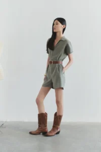 TRENDYOLMİLLA Khaki Elastic Waist Zipper Detailed Mini Weaving Jumpsuit