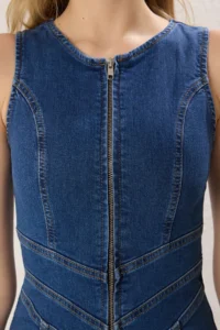 TRENDYOLMİLLA DARK BLUE Stitching Detailed Zippered comfort/Flexible DENIM Jumpsuit - Image 3