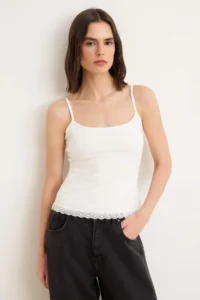 TRENDYOLMİLLA Black-Ecru Plain Fitted Cowl Neck Thin Sleeveless Sleeveless Cotton Flexible Knitting Tank Top - Image 5
