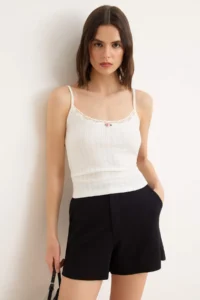 TRENDYOLMİLLA Ecru Fitted Square Neck Thin Sleeveless Sleeveless Knitwear look Knitting Tank Top