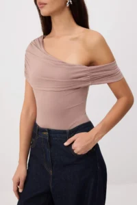 TRENDYOLMİLLA Mink Fitted Carmen Collar Short Sleeve Shirred Flexible Knitting Blouse .D.00031 - Image 3