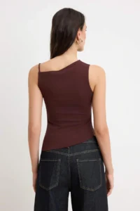TRENDYOLMİLLA Brown Fitted Asymmetric Collar Sleeveless Cotton Flexible Knitting Blouse - Image 4
