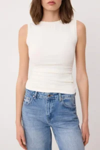 TRENDYOLMİLLA Ecru Fitted Boat Neck Sleeveless Soft Knitting Blouse - Image 3