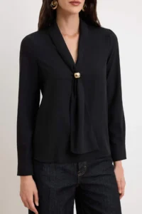 TRENDYOLMİLLA Black Accessory and Scarf Detailed Weaving Blouse - Image 3
