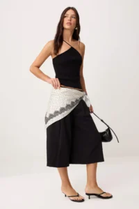 TRENDYOLMİLLA Ecru Pauntiye pattern Lace Printed Weaving Blouse - Image 2