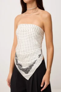 TRENDYOLMİLLA Ecru Pauntiye pattern Lace Printed Weaving Blouse - Image 3