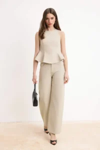TRENDYOLMİLLA Beige peplum Detailed GabardinDokuma Blouse