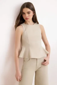 TRENDYOLMİLLA Beige peplum Detailed GabardinDokuma Blouse - Image 2