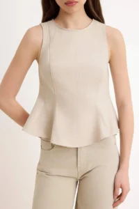 TRENDYOLMİLLA Beige peplum Detailed GabardinDokuma Blouse - Image 3