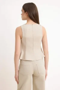 TRENDYOLMİLLA Beige peplum Detailed GabardinDokuma Blouse - Image 4