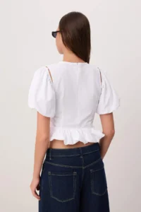 TRENDYOLMİLLA WHITE Handles removable Gipe Detailed Weaving Blouse - Image 4