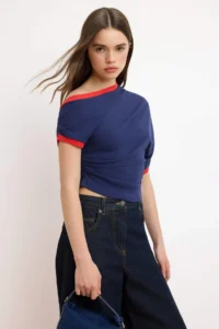TRENDYOLMİLLA Navy Blue Plain Fitted Asymmetric Yaka Drop Sleeve Short Crop Cotton Rib Knitting Blouse - Image 2