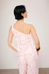 TRENDYOLMİLLA Trendyol Studio Pink Patterned Asymmetric Weaving Blouse - Image 4