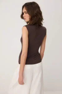 TRENDYOLMİLLA More Sustaniable Brown Fitted Dog collar Sleeveless Modal Premium Knitting Blouse - Image 4