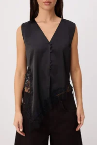 TRENDYOLMİLLA Black Lace Detailed Satin Blouse - Image 3