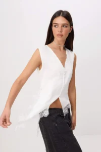 TRENDYOLMİLLA Ecru Lace Detailed Satin Blouse - Image 2
