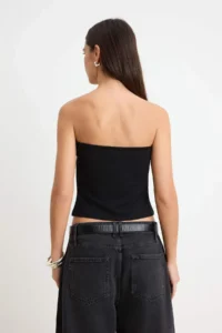 TRENDYOLMİLLA Black Fitted Strapless Sleeveless Hair Clip interlock Knitting Blouse - Image 4