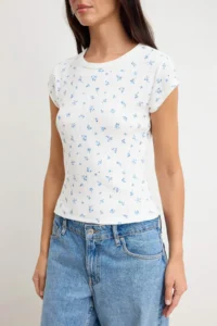 TRENDYOLMİLLA Ecru Floral Fitted Short Sleeve Knitwear look Knitting Blouse - Image 3