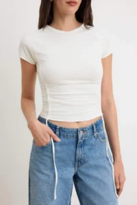 TRENDYOLMİLLA Ecru Fitted Short Sleeve Shirred Soft Knitting Blouse - Image 3