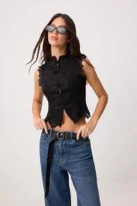 TRENDYOLMİLLA Black Blouse - Image 2