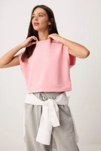 TRENDYOLMİLLA Pink Regular/Normal Pattern Sleeveless Thick Knitting Blouse - Image 2