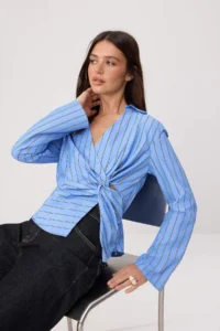 TRENDYOLMİLLA Mavi Striped Double breasted Kapama Blouse - Image 2