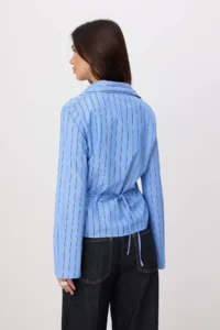 TRENDYOLMİLLA Mavi Striped Double breasted Kapama Blouse - Image 4