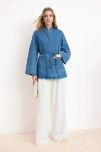 TRENDYOLMİLLA Mavi Arched 100% Cotton Oversized DENIM Jacket - Image 3