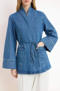 TRENDYOLMİLLA Mavi Arched 100% Cotton Oversized DENIM Jacket - Image 4