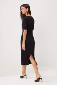 TRENDYOLMİLLA Black Fitted Sleeveless Midi Flexible Weaving Dress - Image 4