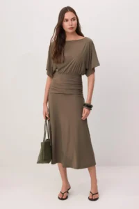 TRENDYOLMİLLA Khaki Waist Open Boat Neck Bat Arm Short Sleeve Flexible Knitting Dress