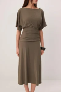 TRENDYOLMİLLA Khaki Waist Open Boat Neck Bat Arm Short Sleeve Flexible Knitting Dress - Image 3
