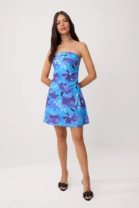 TRENDYOLMİLLA Mavi Floral Strapless Short / Mini Weaving Dress