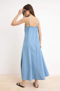TRENDYOLMİLLA Mavi Tencel Blended Sleeveless Maxi DENIM Dress - Image 4