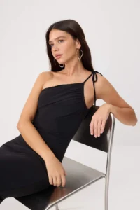 TRENDYOLMİLLA Black Floral A-line Asymmetric Yaka Sleeveless Shirred Maxi Flexible Lined Knitting Dress - Image 2